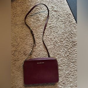 Michael Kors Leather Jetset East West Crossbody
